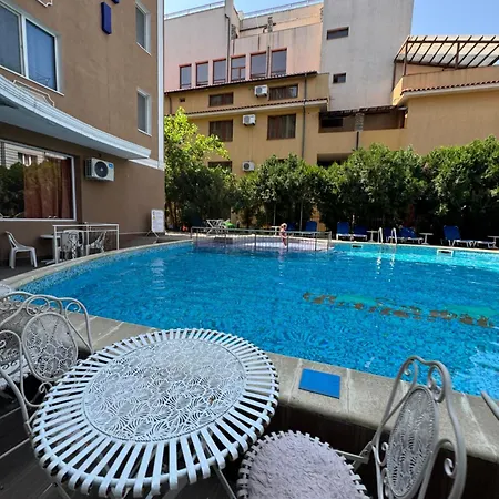 Residensia Bahami Otel Sunny Beach